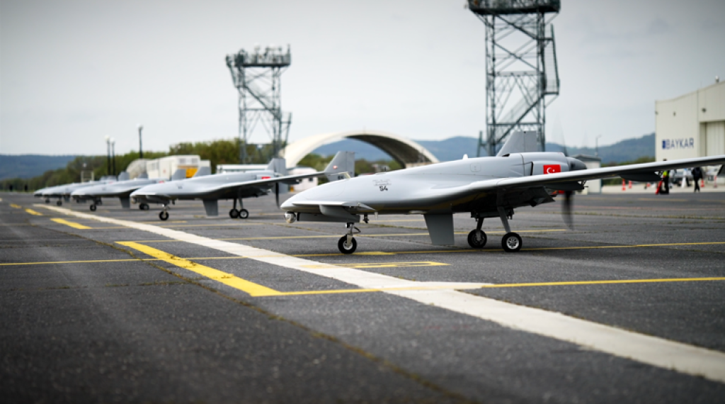 BAYKAR’IN YENİ NESİL PLATFORMLARI K2 KAMİKAZE İHA VE SİVRİSİNEK DOLANAN MÜHİMMAT SAHAYA ÇIKTI